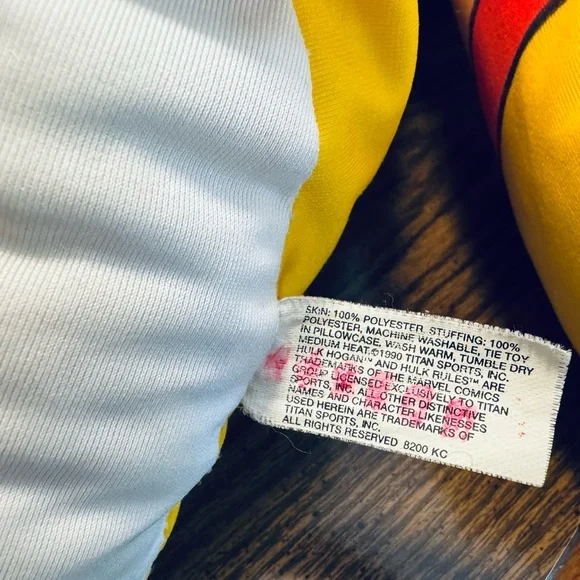 Vintage Tonka WWF Wrestling Buddy Plush Hulk Hogan - Picture 4 of 4